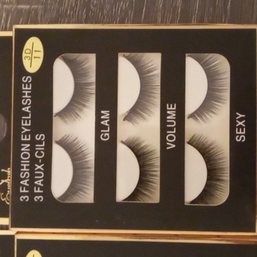 Eyelashes - Picture 4 of 4
